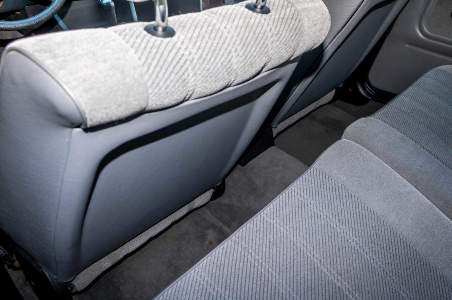 Интерьер BMW 324td Touring (E30) 1991 года  (NA) (фото 55 из 94)
